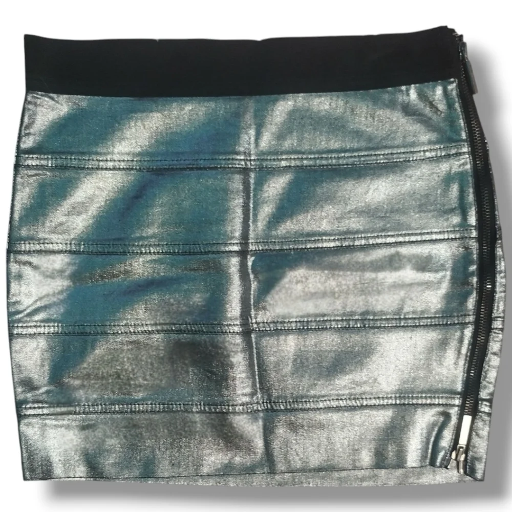 Armani Exchange Silver Mini Skirt |Size 0 | Full Side Zip | EUC - Picture 5 of 10